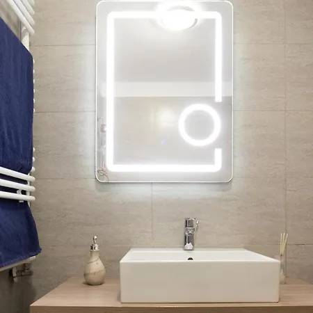 Cotroceni Luxury Apartment- Marriott & Parliament Апартаменти *