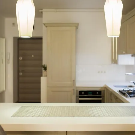 Cotroceni Luxury Apartment- Marriott & Parliament Апартаменти *