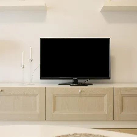 Cotroceni Luxury Apartment- Marriott & Parliament Апартаменти Бухарест