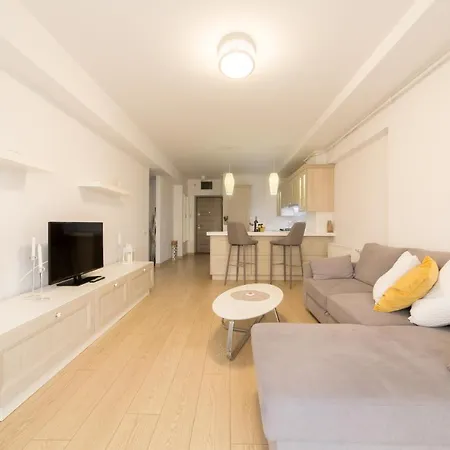 Апартаменти Cotroceni Luxury Apartment- Marriott & Parliament Бухарест
